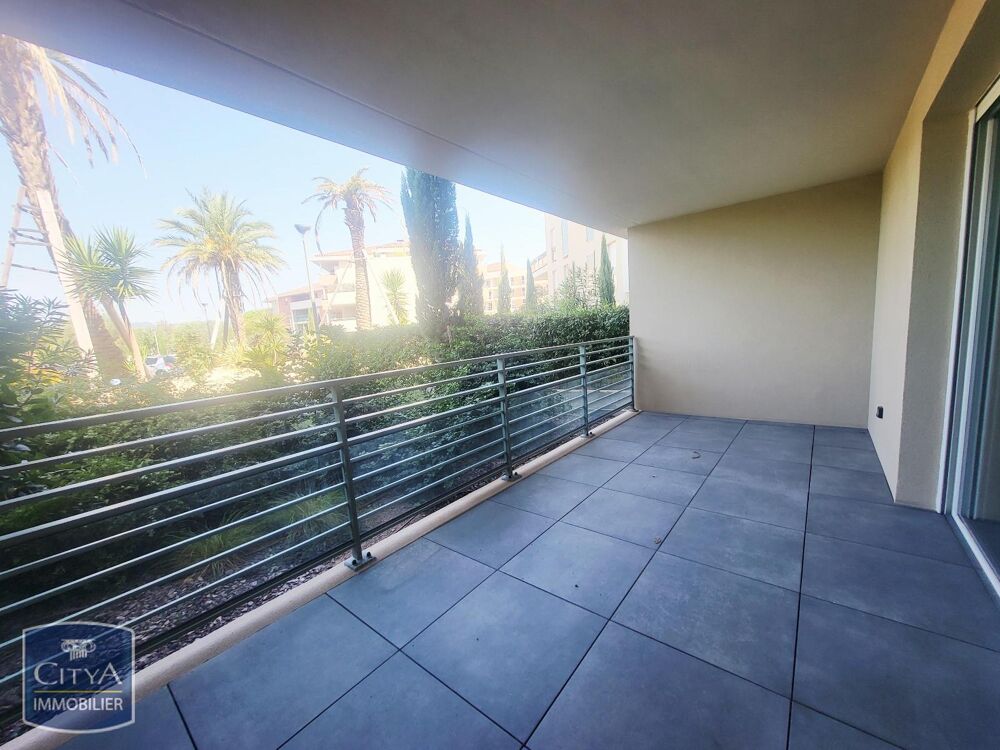 EXCLUSIVITÉ - APPARTEMENT T1 AVEC TERRASSE À louer : ven....