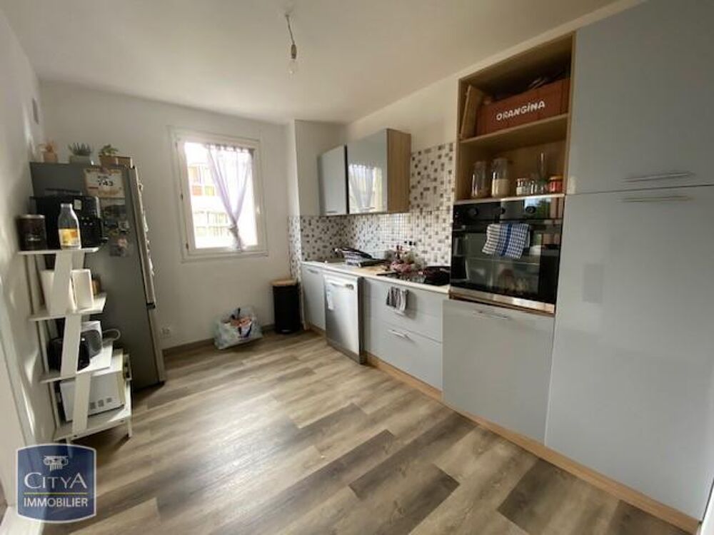 location Appartement - 3 pièce(s) - 61 m² Saint-Pierre (97410)