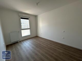  Appartement à louer 4 pièces 86 m²