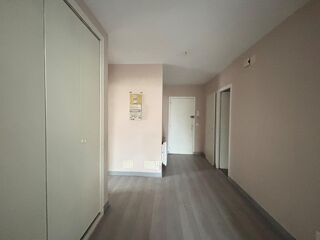  Appartement à louer 5 pièces 90 m²