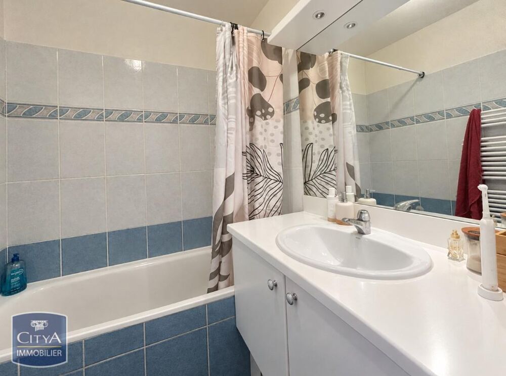 location Appartement - 3 pièce(s) - 69 m² Villeurbanne (69100)