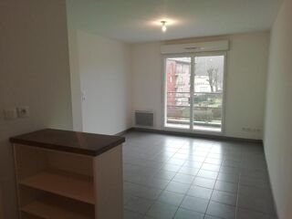  Appartement à louer 2 pièces 40 m²