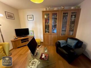  Appartement à louer 4 pièces 79 m²