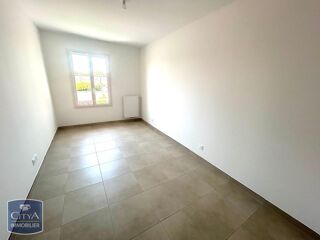  Appartement à louer 4 pièces 87 m²