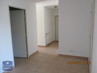  Appartement à louer 3 pièces 95 m²