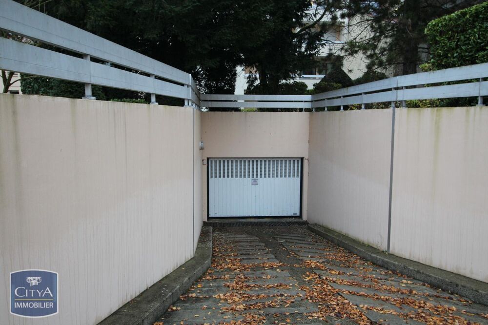 location Parking / Garage Cambrai (59400)