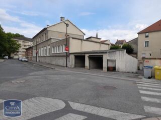  Parking / Garage à louer 16 m²