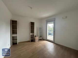  Appartement à louer 3 pièces 69 m²