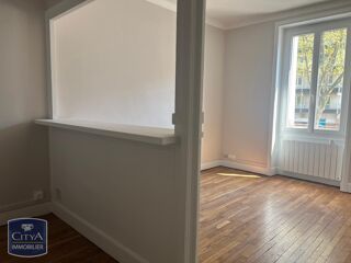  Appartement à louer 2 pièces 34 m²