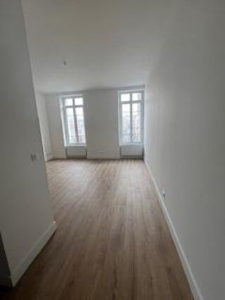  Appartement à louer 3 pièces 74 m²