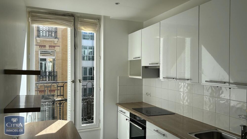 location Appartement - 4 pièce(s) - 136 m² Paris (75116)