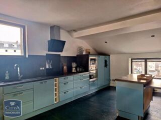  Appartement à louer 3 pièces 135 m²