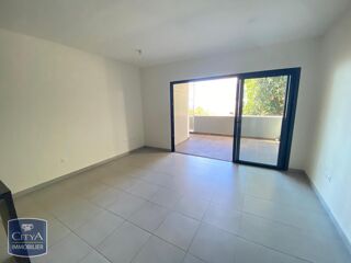  Appartement à louer 4 pièces 88 m²
