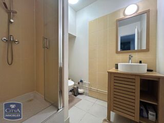  Appartement à louer 1 pièce 28 m²