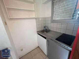 Appartement à louer 1 pièce 28 m²