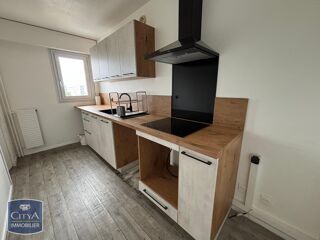  Appartement à louer 4 pièces 87 m²