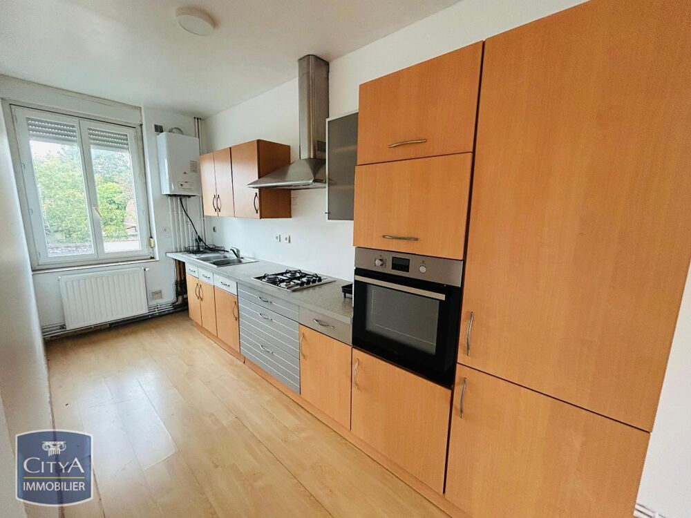 À LOUER : Appartement T5 spacieux situé à Tourcoing. Ce ....