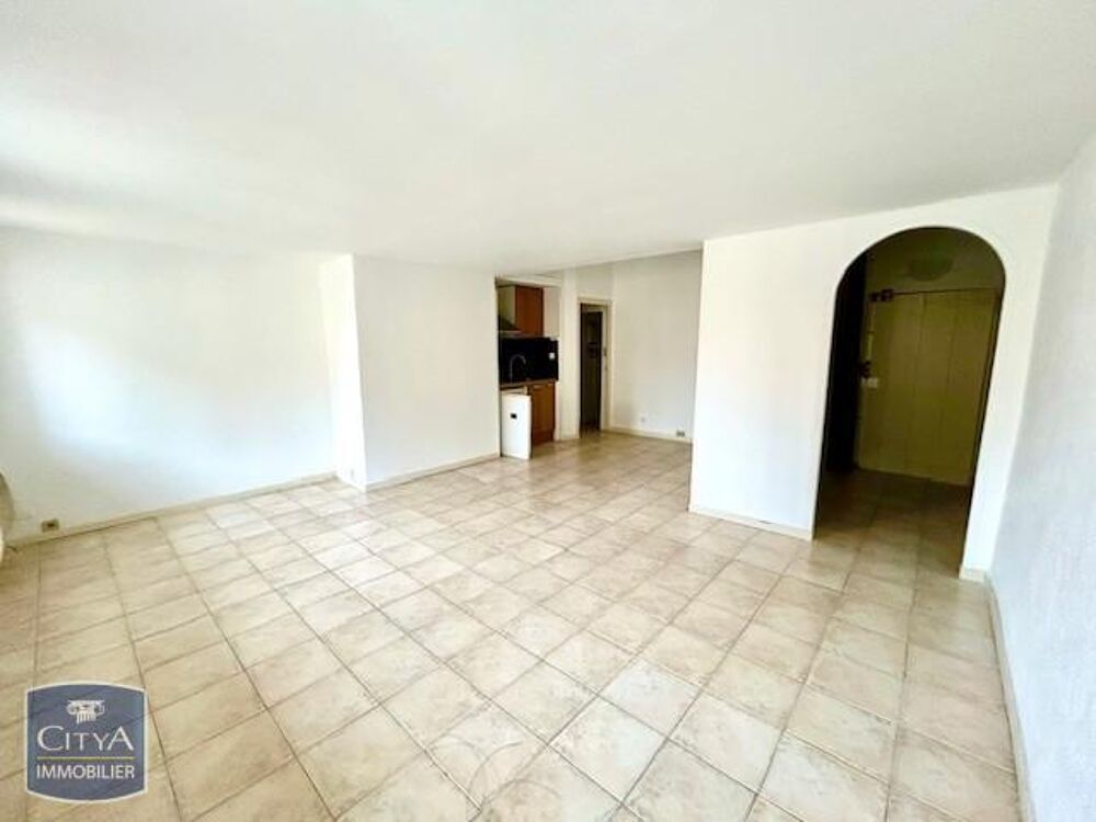 location Appartement - 1 pièce(s) - 34 m² Aix-en-Provence (13100)