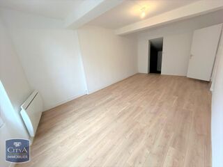  Appartement à louer 2 pièces 76 m²
