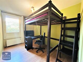  Appartement à louer 5 pièces 91 m²