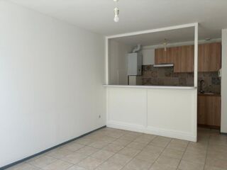  Appartement à louer 2 pièces 44 m²
