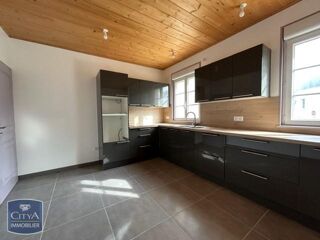  Maison � louer 8 pi�ces 166 m�