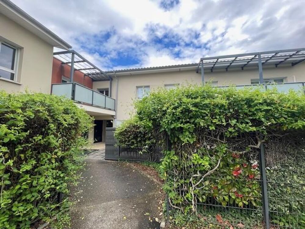 location Appartement - 3 pièce(s) - 84 m² Saint-Priest (69800)