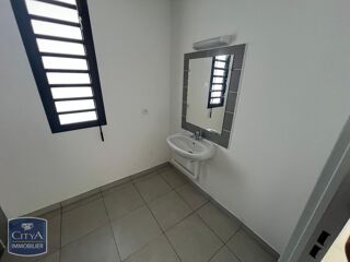  Appartement à louer 3 pièces 66 m²