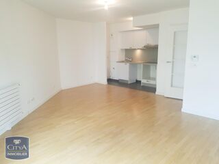  Appartement à louer 2 pièces 45 m²