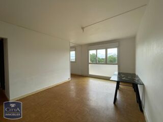  Appartement à louer 4 pièces 65 m²