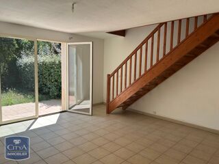 Maison à louer 3 pièces 66 m²