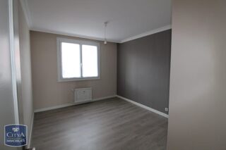  Appartement à louer 4 pièces 89 m²