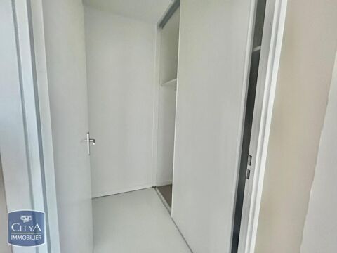  Appartement  louer 4 pices 107 m