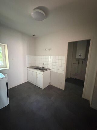  Appartement à louer 2 pièces 50 m²