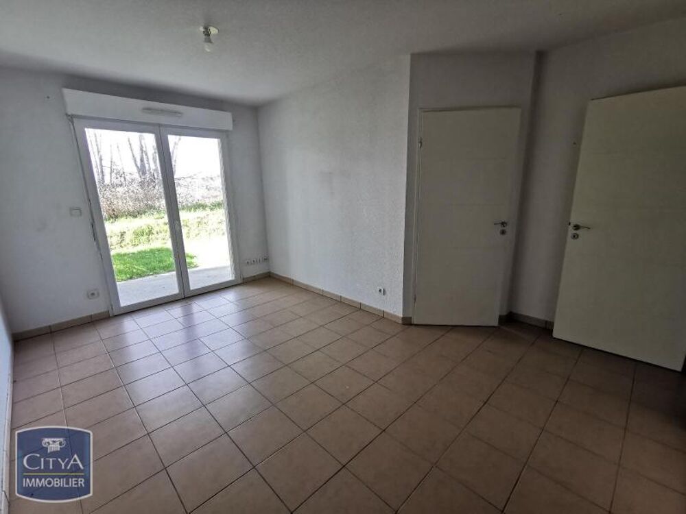 location Appartement - 2 pièce(s) - 35 m² Gond-Pontouvre (16160)