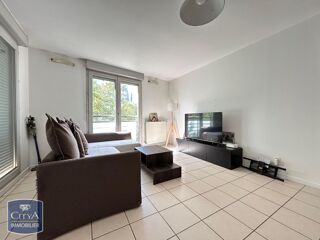  Appartement à louer 3 pièces 65 m²