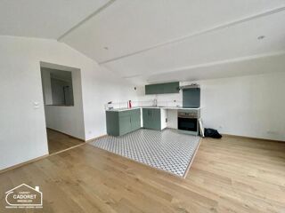  Appartement à louer 4 pièces 80 m²