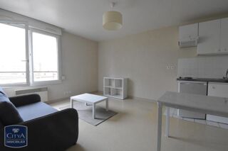  Appartement à louer 2 pièces 37 m²