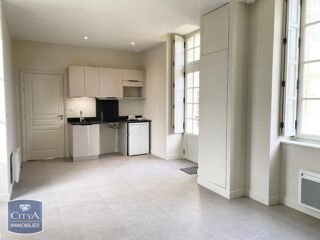 location Appartement - 1 pièce(s) - 27 m² Fontenay-le-Comte (85200)