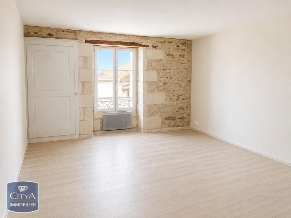 À LOUER : Maison T4 située dans la charmante ville de Ri....
