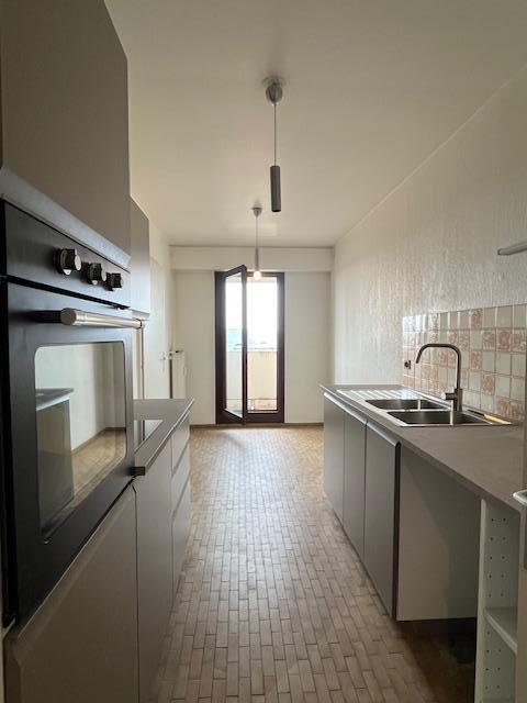  Appartement � louer 2 pi�ces 81 m�