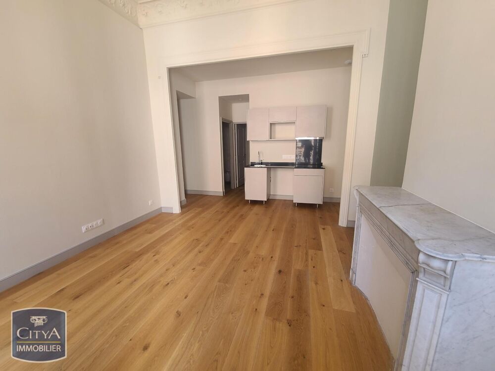 location Appartement - 2 pièce(s) - 40 m² Marseille 1