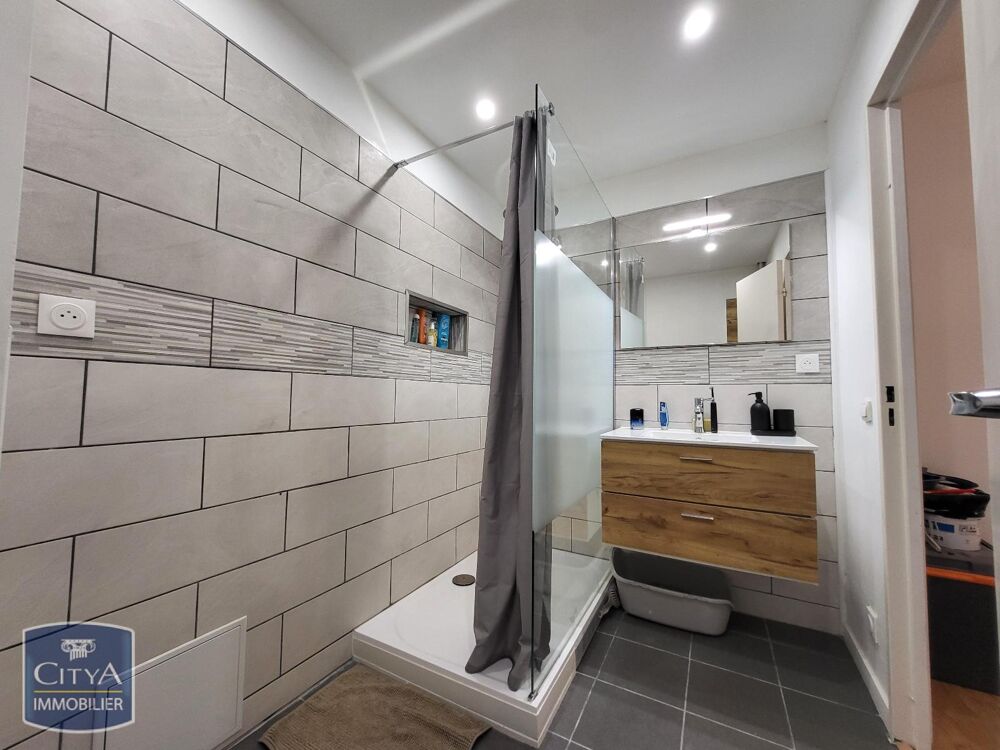 À LOUER : Appartement T2 situé à Beauvais. Ce bien immob....