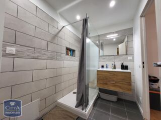  Appartement à louer 2 pièces 47 m²