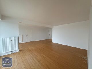  Appartement à louer 5 pièces 131 m²