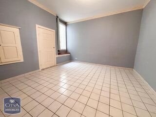 Appartement à louer 4 pièces 84 m²