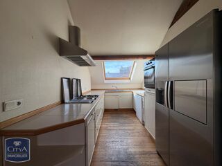 Appartement à louer 5 pièces 119 m²