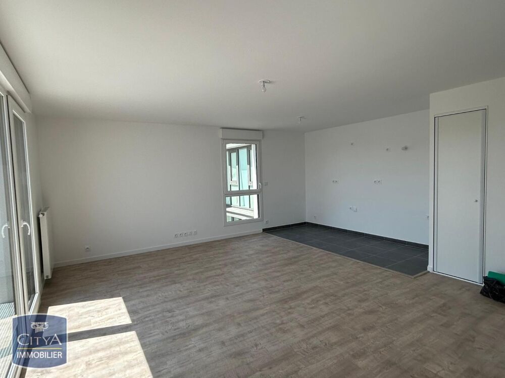 location Appartement - 3 pièce(s) - 71 m² Rennes (35000)