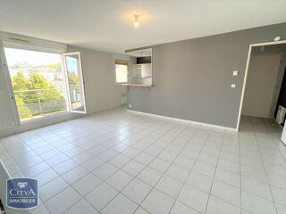 location Appartement - 2 pièce(s) - 48 m² Laon (02000)