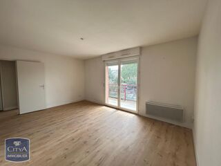  Appartement à louer 2 pièces 45 m²